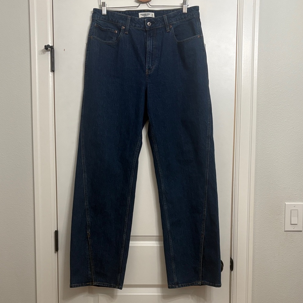 Abercrombie & Fitch Women's High Rise Dark Blue Jeans